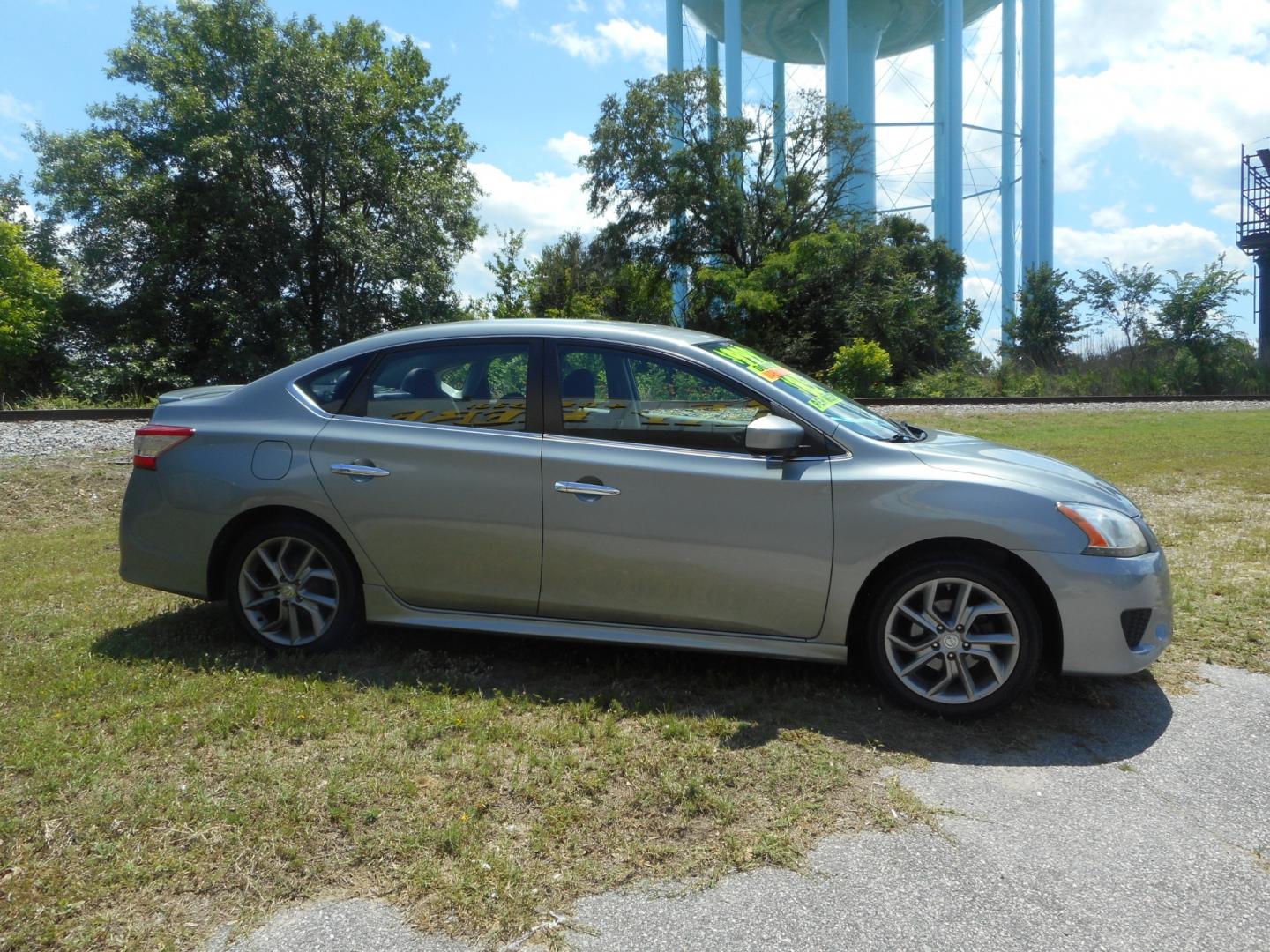 2013 Silver Nissan Sentra (3N1AB7AP7DL) , located at 2553 Airline Blvd, Portsmouth, VA, 23701, (757) 488-8331, 36.813889, -76.357597 - ***VEHICLE TERMS*** Down Payment: $999 Weekly Payment: $85 APR: 23.9% Repayment Terms: 42 Months *** CALL ELIZABETH SMITH - DIRECTOR OF MARKETING @ 757-488-8331 TO SCHEDULE YOUR APPOINTMENT TODAY AND GET PRE-APPROVED RIGHT OVER THE PHONE*** - Photo#4